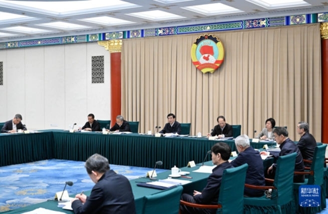 王滬寧主持召開全國政協主席會議