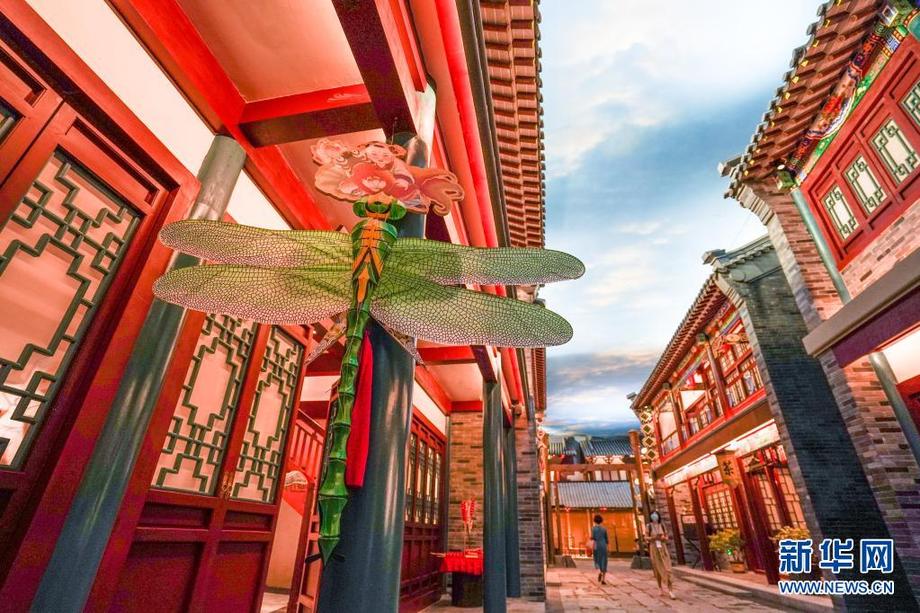 百年夢圓照此心——以習近平同志為核心的黨中央引領全面建成小康社會紀實