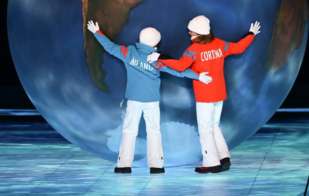 今夜,我們依依惜別,擁抱未來——北京2022年冬奧會閉幕式側記