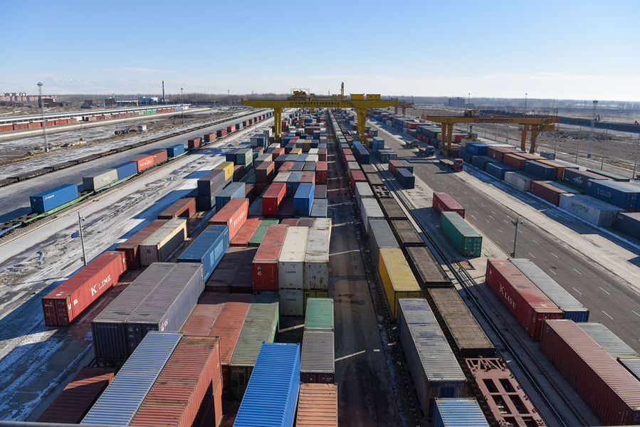 習近平:新疆不再是邊遠地帶,而是一個樞紐地帶