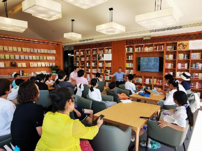 新華全媒+|讓閱讀抵達更廣闊人群——多地打造提升城市公共閱讀空間觀察