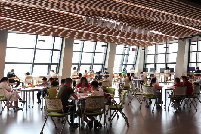 新華全媒+|讓閱讀抵達更廣闊人群——多地打造提升城市公共閱讀空間觀察