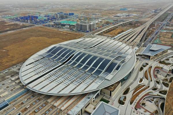 沿著總書記的足跡·新聞多一點丨感受雄安站的科技范兒