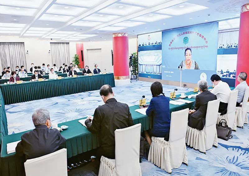 全國政協機關黨組理論學習中心組在《求是》雜志刊文