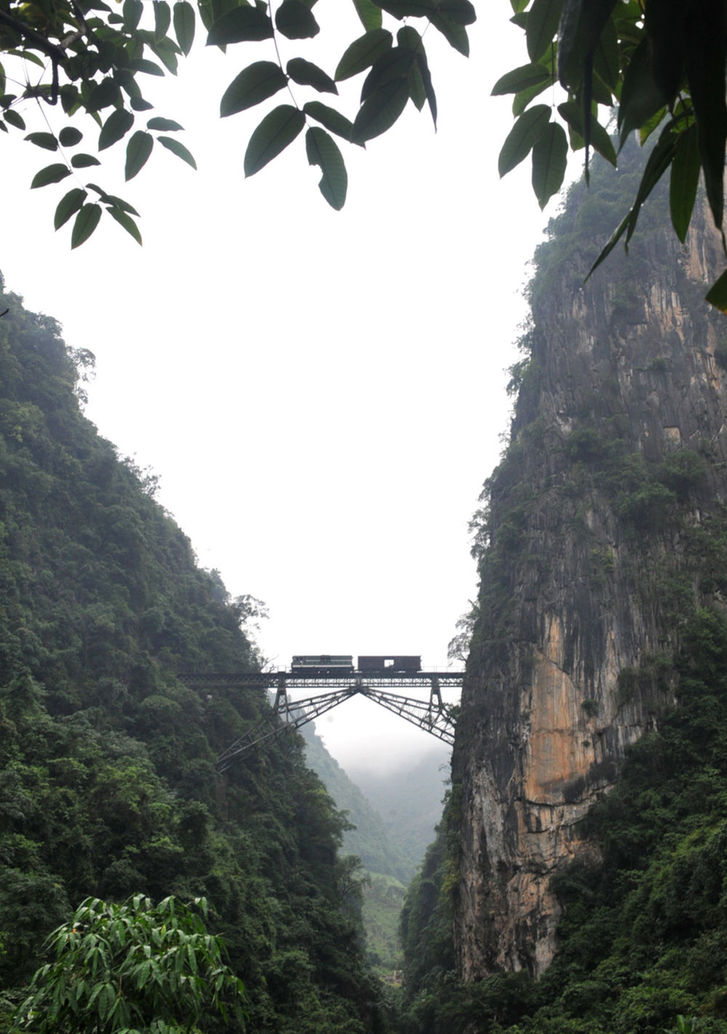 時政鏡距離|百年米軌見證的友誼 時政鏡距離|百年米軌見證的友誼