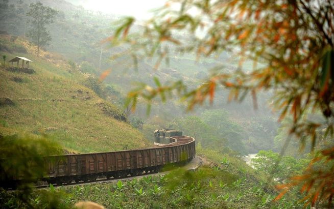 時政鏡距離|百年米軌見證的友誼 時政鏡距離|百年米軌見證的友誼