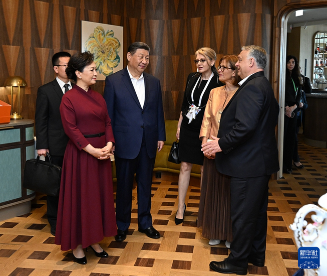 習近平出席匈牙利總理歐爾班舉行的餞行活動