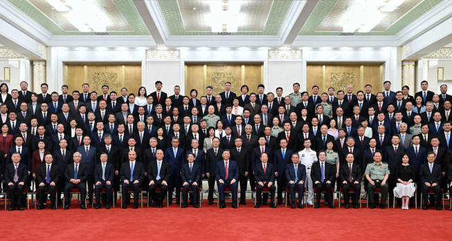 全國科技大會 國家科學技術獎勵大會 兩院院士大會在京召開 習近平為國家最高科學技術獎獲得者等頒獎并發表重要講話