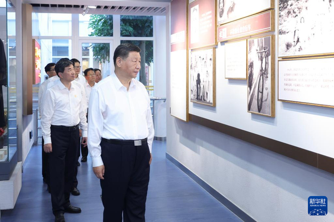 習近平在福建考察時強調 扭住目標不放松 一張藍圖繪到底 在中國式現代化建設中奮勇爭先