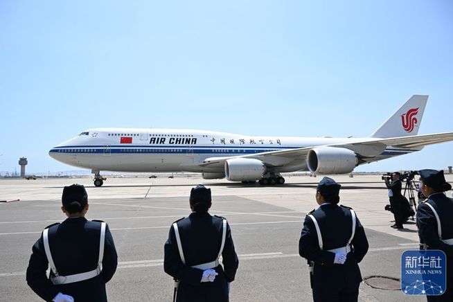 習近平主席抵達秘魯 受到熱烈歡迎