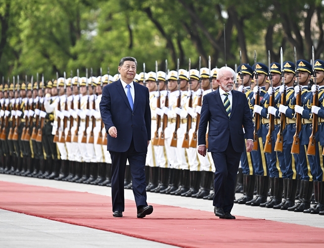 習近平同巴西總統盧拉會談