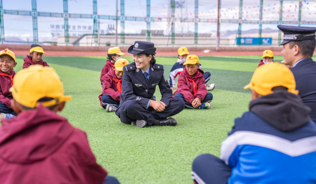 抓好“四件大事” 譜寫高原新篇