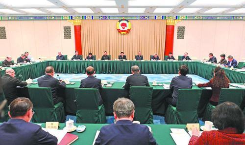 全國政協召開雙周協商座談會 圍繞鞏固和完善農村基本經營制度協商議政 王滬寧主持 binary_middle