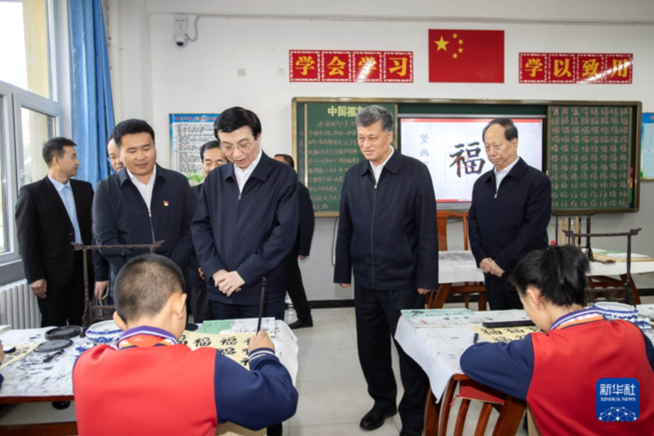 王滬寧在新疆調研時強調 堅持鑄牢中華民族共同體意識主線 在中國式現代化進程中更好建設美麗新疆