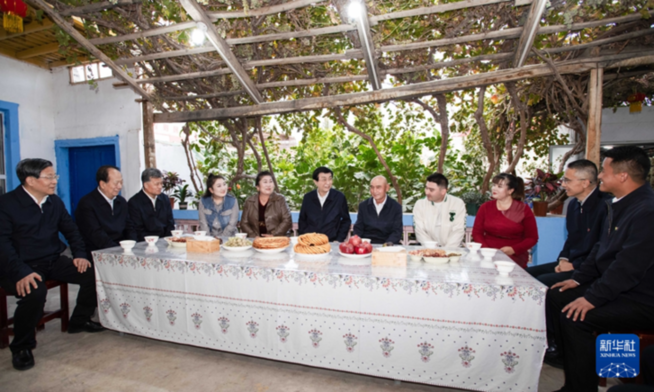 王滬寧在新疆調研時強調 堅持鑄牢中華民族共同體意識主線 在中國式現代化進程中更好建設美麗新疆