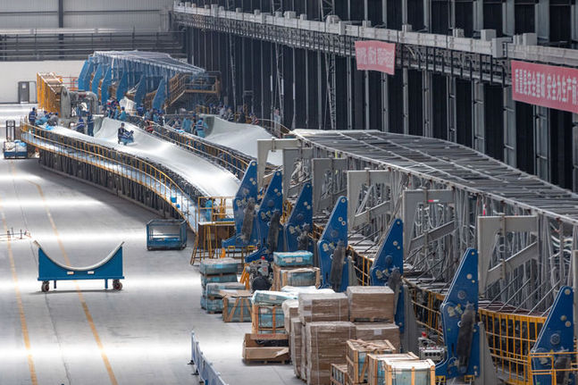 擴(kuò)大有效投資夯實(shí)經(jīng)濟(jì)硬支撐——當(dāng)前抓改革促發(fā)展觀察之三