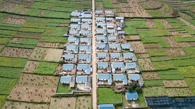 以習(xí)近平同志為核心的黨中央推動(dòng)鑄牢中華民族共同體意識(shí)紀(jì)實(shí)