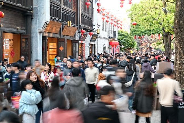 走出一條中國特色城市發展道路——以習近平同志為核心的黨中央引領城市工作紀實