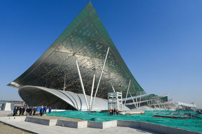 走出一條中國特色城市發展道路——以習近平同志為核心的黨中央引領城市工作紀實