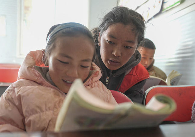 以習近平同志為核心的黨中央情系雪域兒女擘畫西藏發展紀實